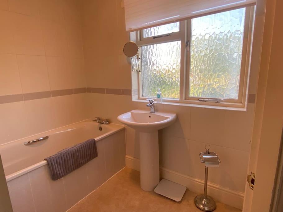 Ravens Heugh, Northumberland - Sleeps 6 Thropton Exterior foto